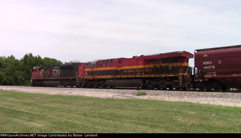 CN grain train